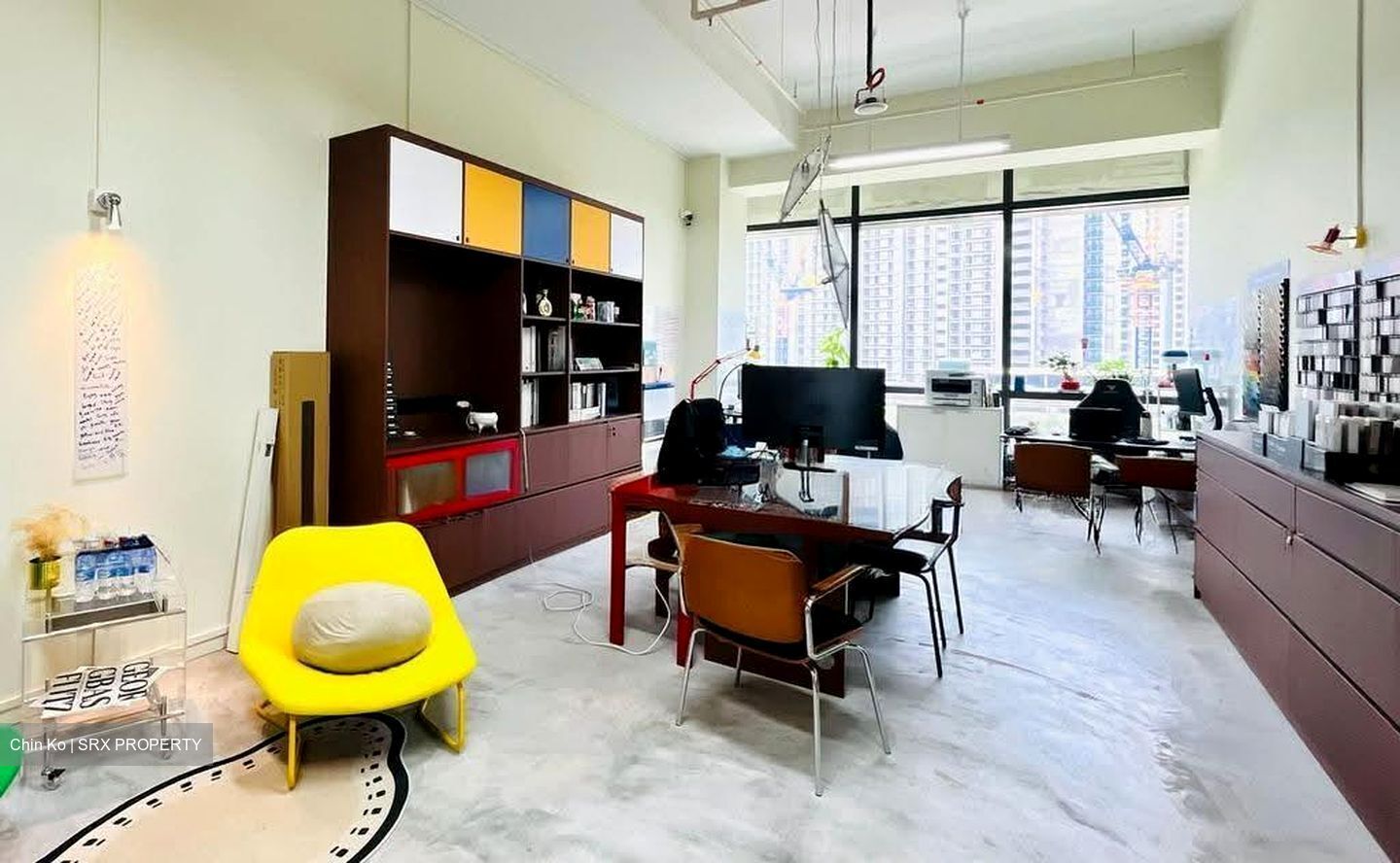 Woods Square (D25), Office #625405231